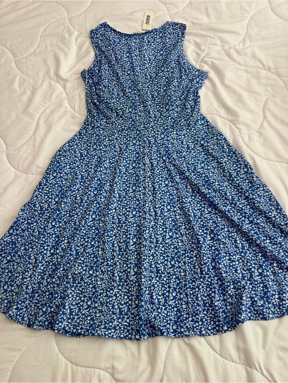 Blue Floral V-Neck Midi Dress - Picture 5 of 8